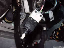 See U3302 repair manual